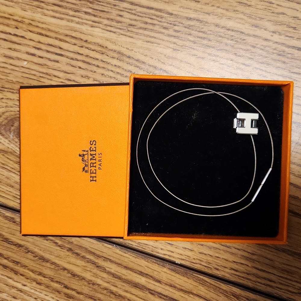 Hermes necklace